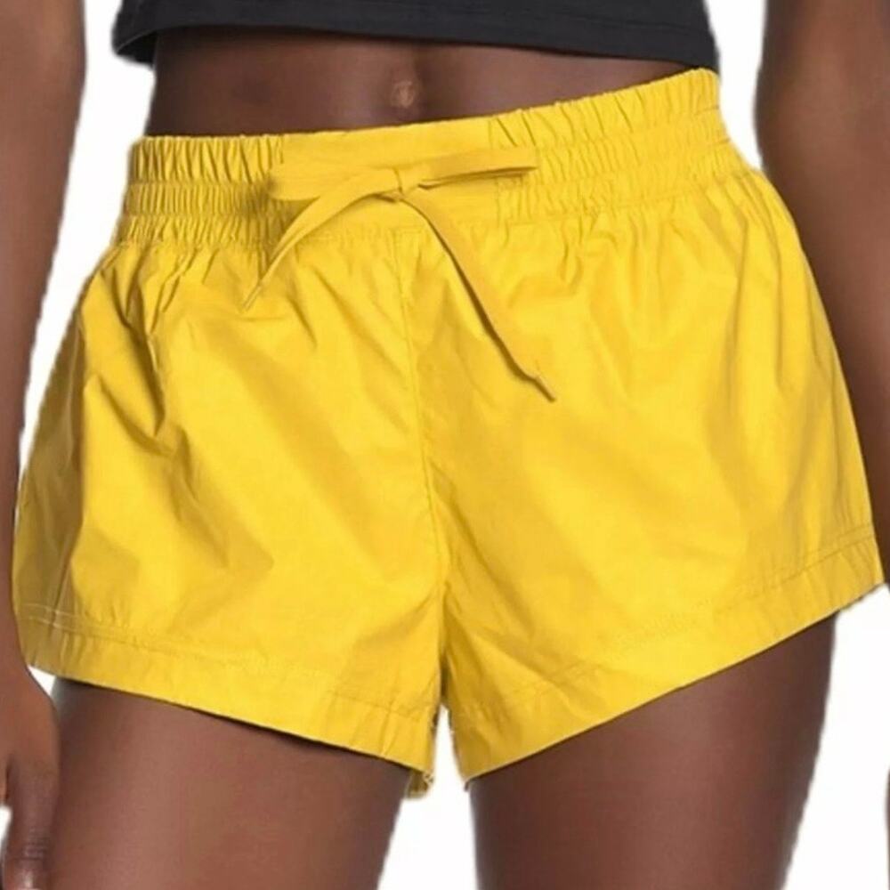 NEW Free People FP Movement Moonlight Reflective Running Shorts in Yellow Size L - Picture 4 of 13